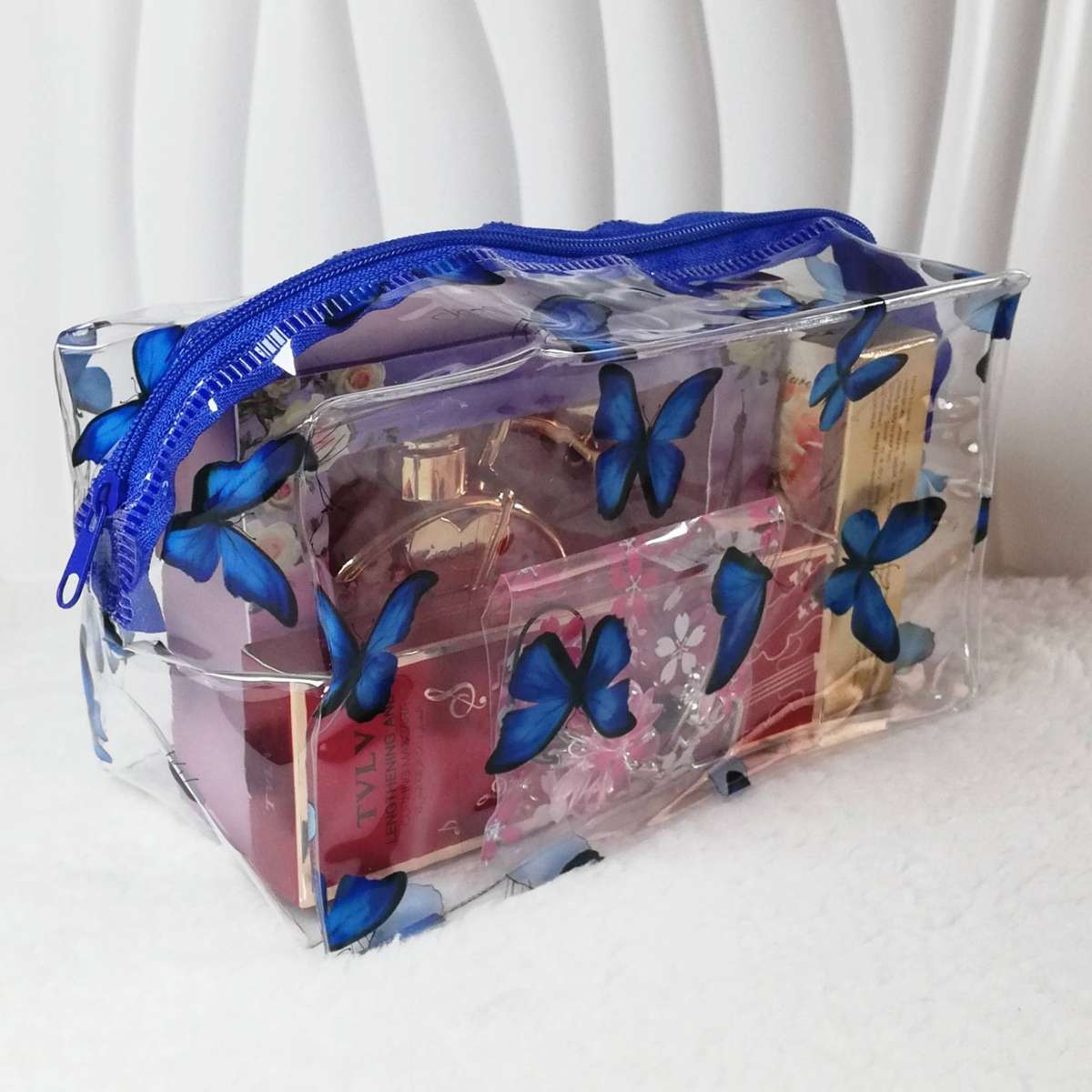 Luxury Beauty Gift Set with Parfum, Mascara, Lipstick Balm, Cosmetic Bag and Keyring Limited Stock