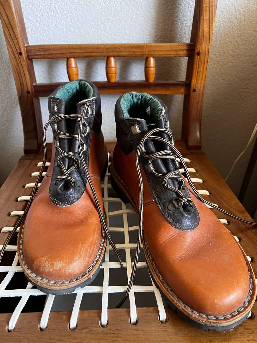 Men's Leather Hiking Boots
