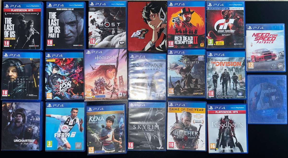 Playstation 4 Pro + 20 games