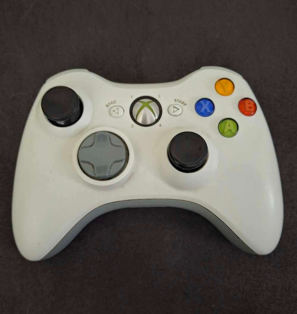 Xbox 360 PHAT Jasper Console + 2 Games