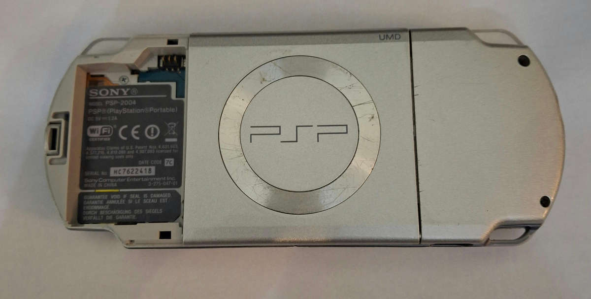 PSP Slim - 2004 - For Parts or Repair