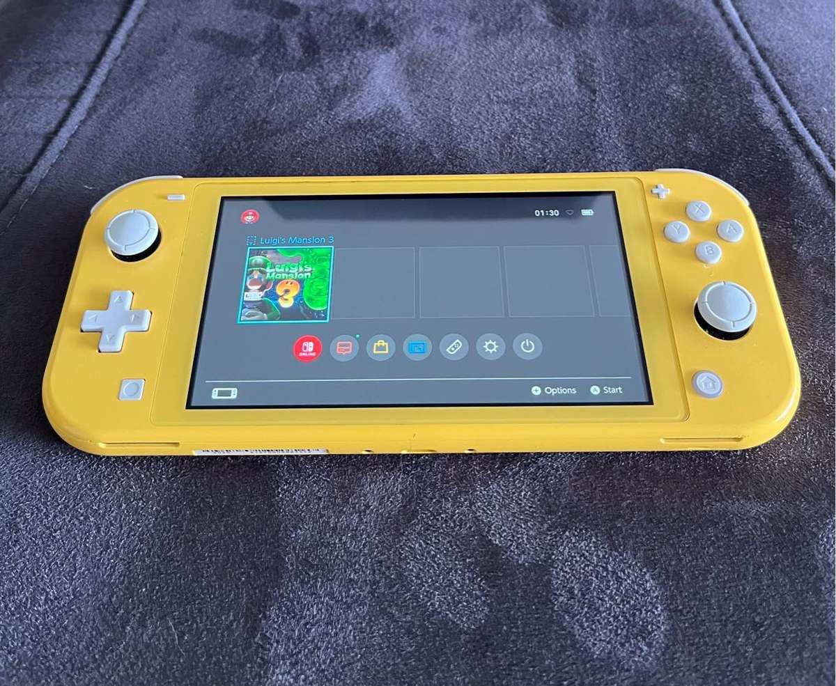 Nintendo Switch Lite - Yellow