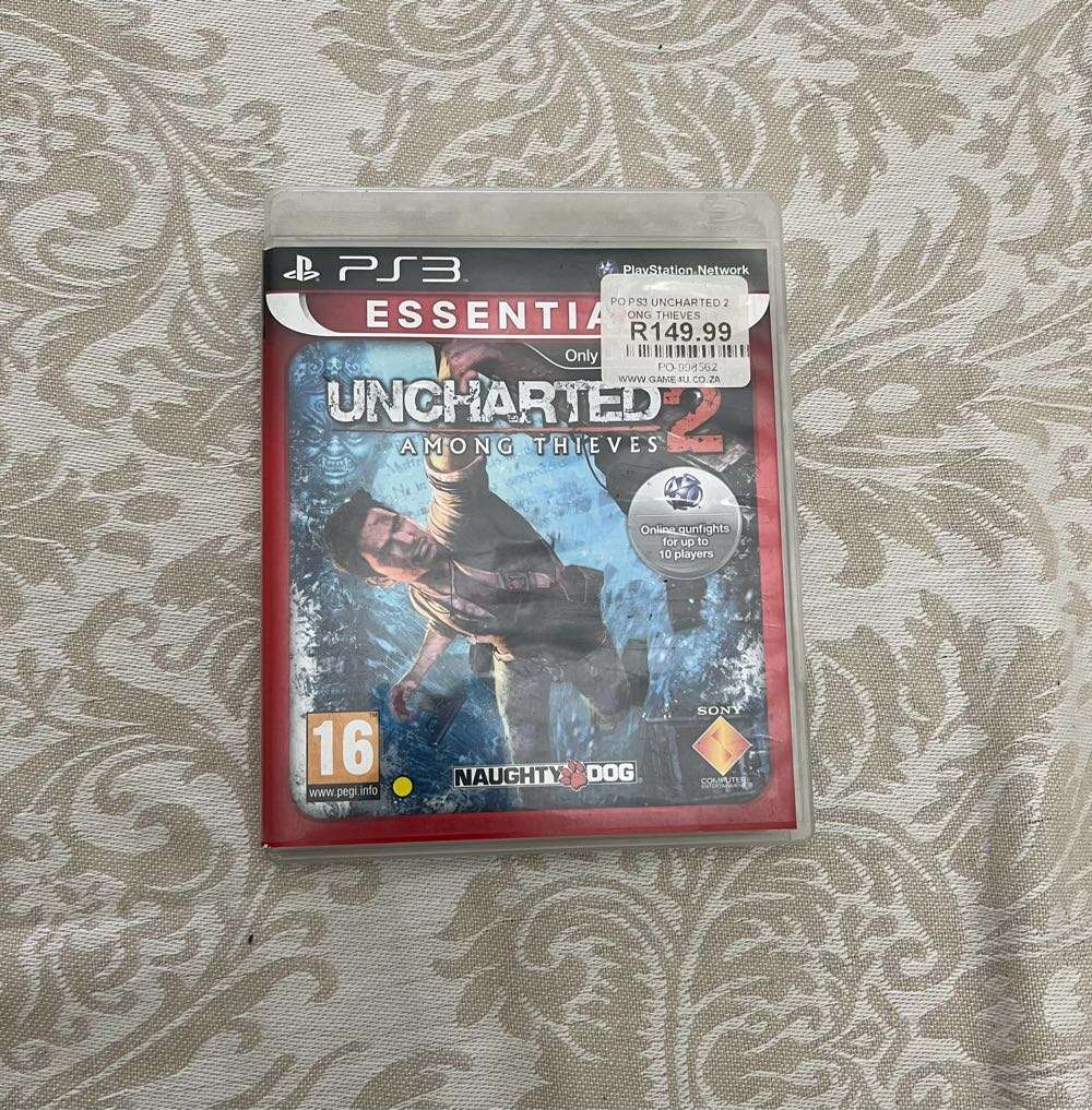 PS3 Slim (320GB) + 1 Game