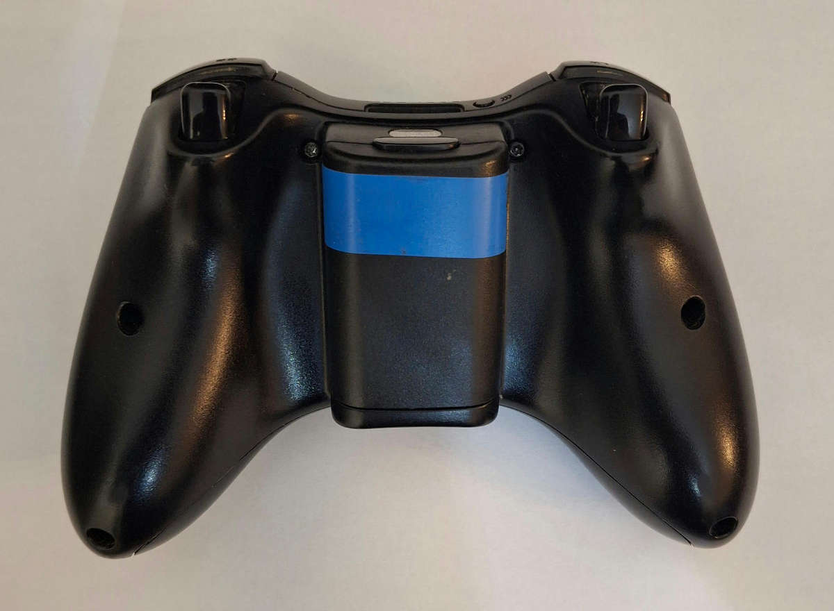 Xbox 360 E - 500GB + 4 Games