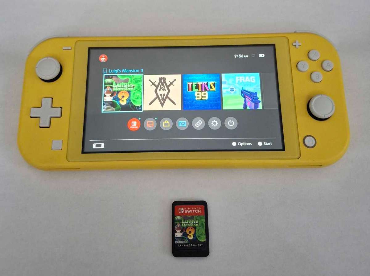 Nintendo Switch Lite + 1 Game