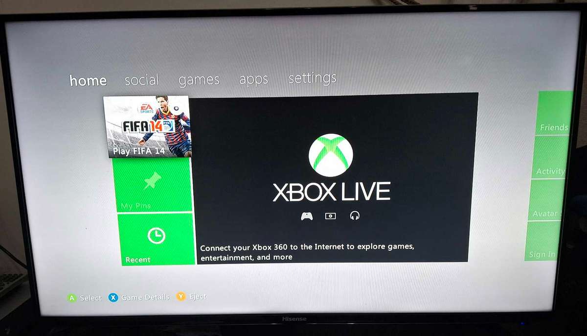 Xbox 360 PHAT Jasper Console + 2 Games