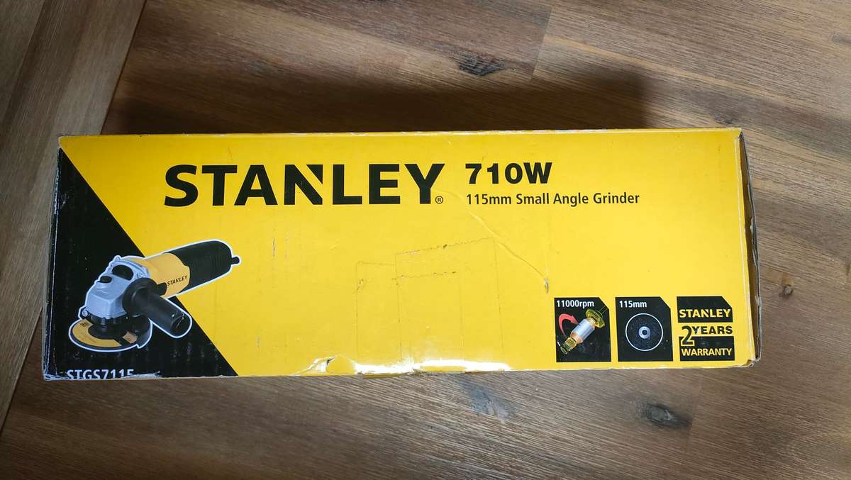 Stanley 710w 115mm Small Angle Grinder