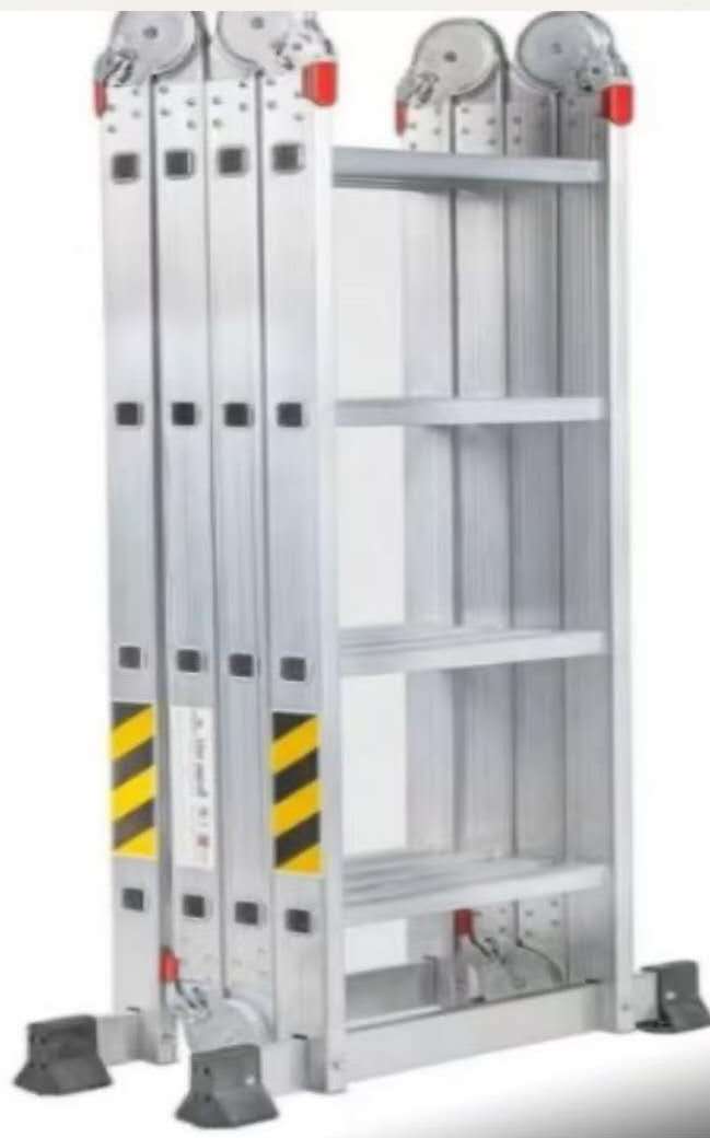 FOLDING ALUMINIUM LADDER