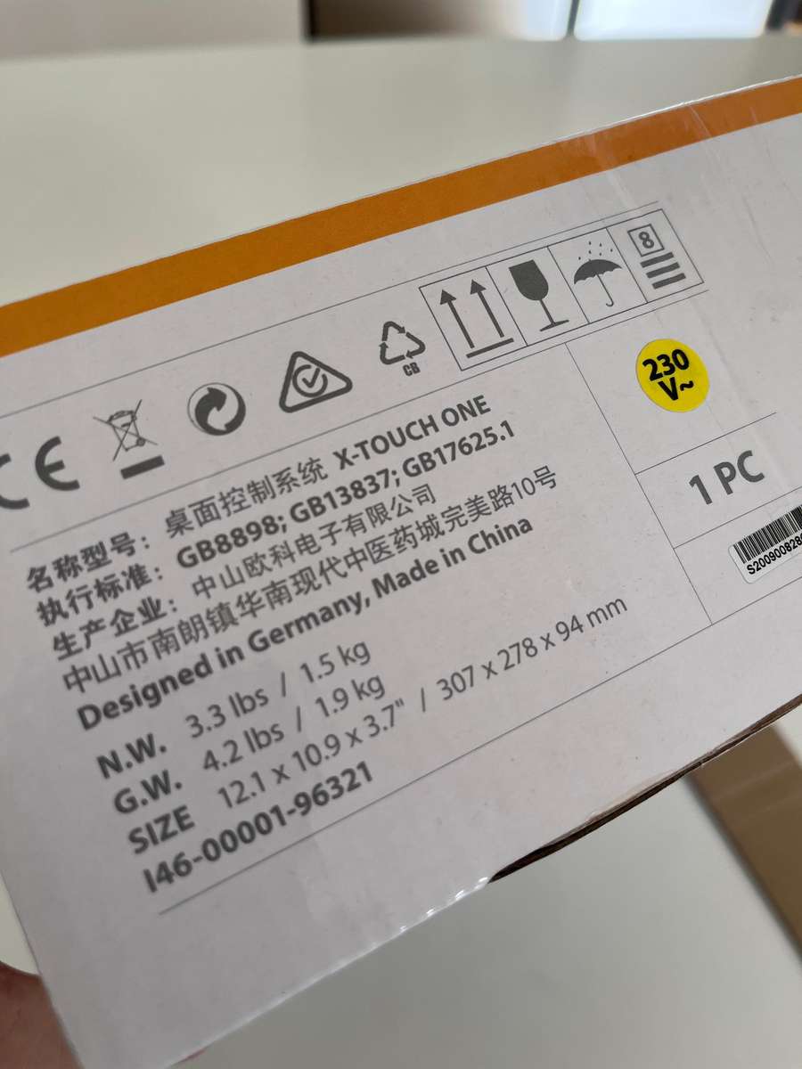 Behringer X Touch One