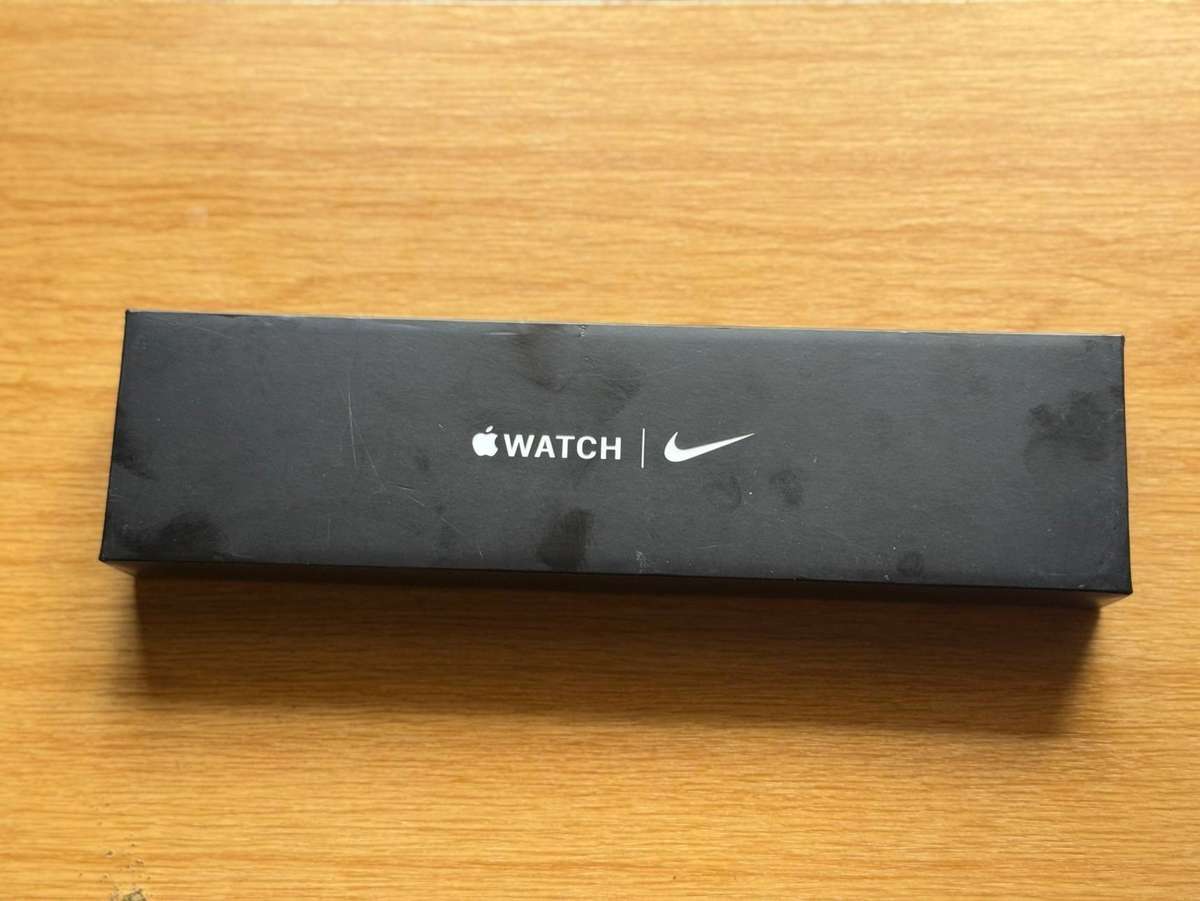 Apple Watch series 7 Nike edition (GPS) - 41mm Aluminium