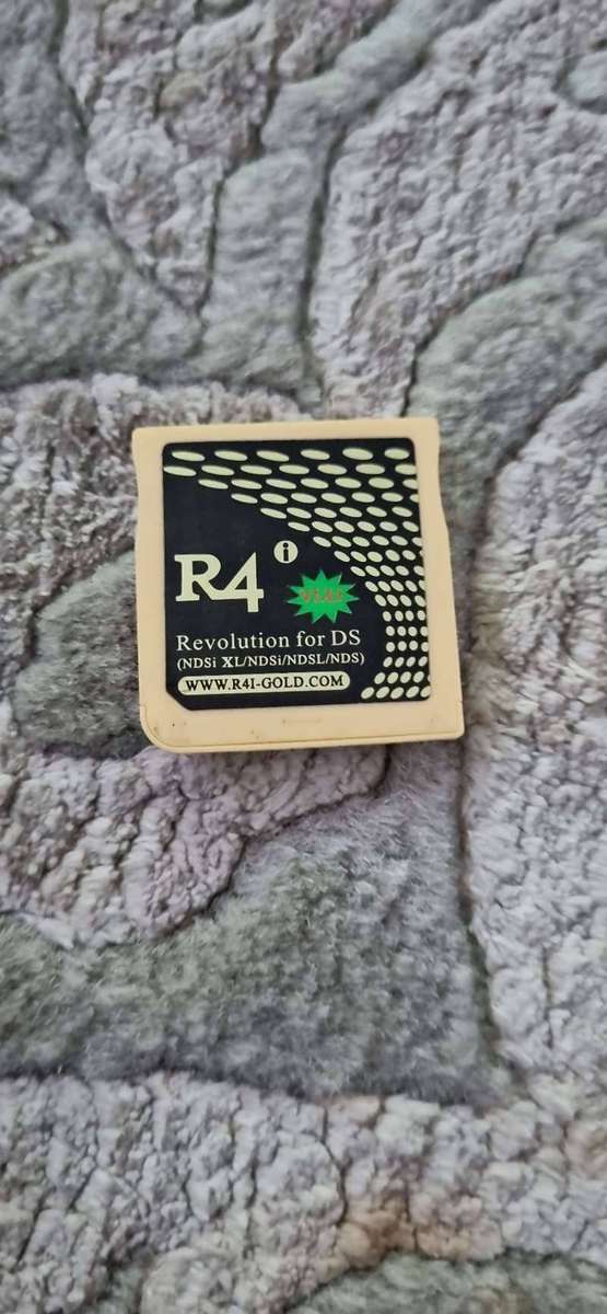 Nintendo DS R4 card