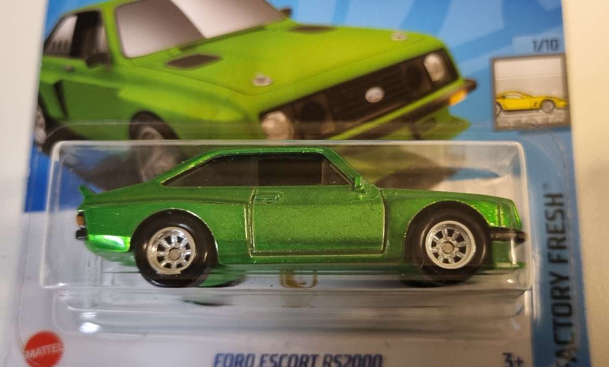 Hot Wheels Ford Escort RS2000 Super Treasure Hunt Combo