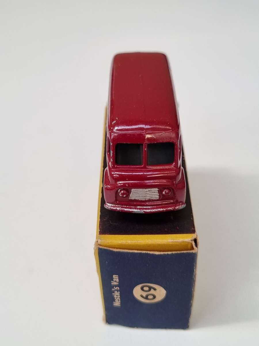 Matchbox Lesney 69A Commer Van Original Box
