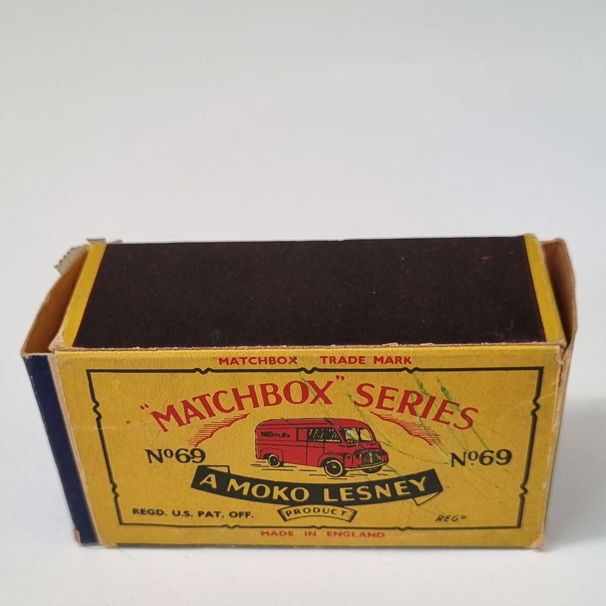 Matchbox Lesney 69A Commer Van Original Box