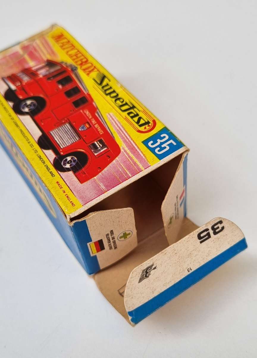 Matchbox Lesney 35C Merryweather Fire Engine Original Box