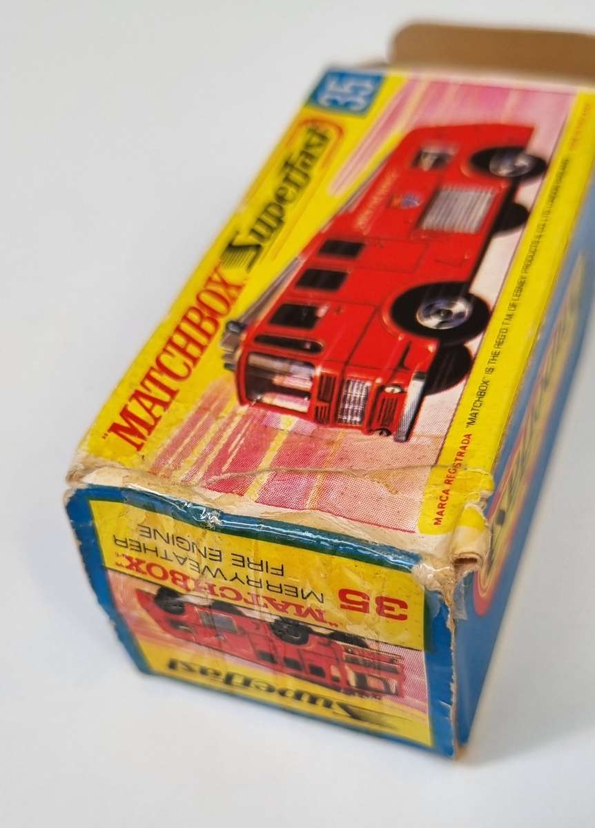 Matchbox Lesney 35C Merryweather Fire Engine Original Box