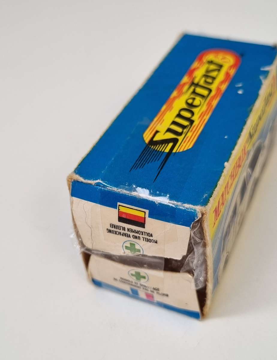 Matchbox Lesney 3c Mercedes Ambulance Original Box