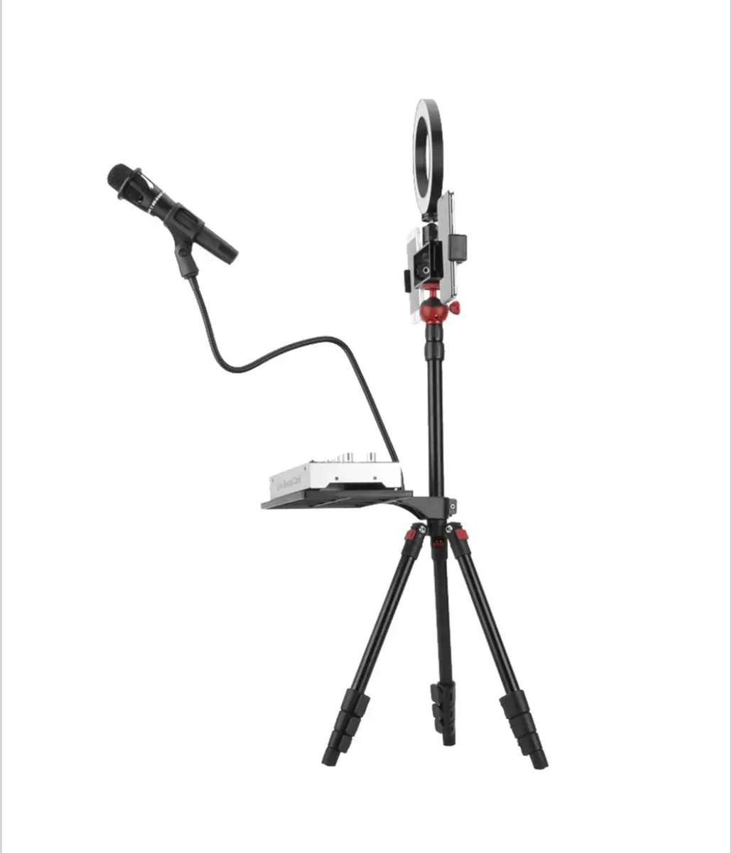 Mobile Phone Live Fill Light Bracket with two mobile installation holder