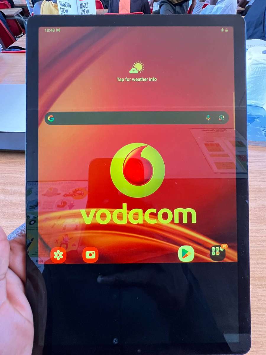 Samsung Galaxy Tab S5e 10.5" LTE & WiFi Tablet - Black