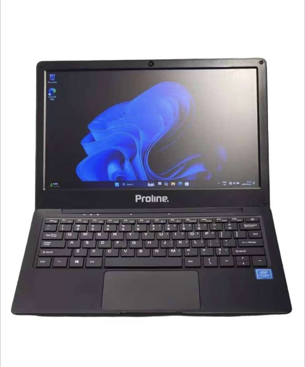Proline v116 Laptop 4 Gig Ram - 500 Gig Hard Drive