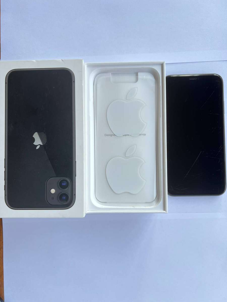iPhone 11 Black 128 GB