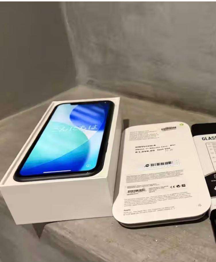 iPhone 11 Black 128 GB