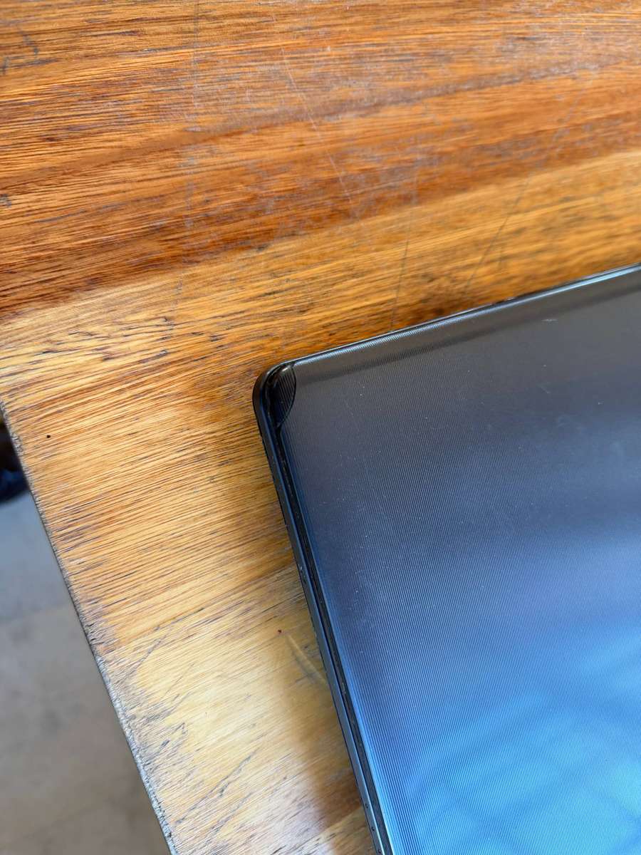 Laptop Samsung NP300E5C