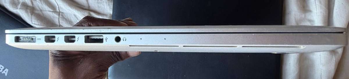 MacBook Pro (Model A1425)