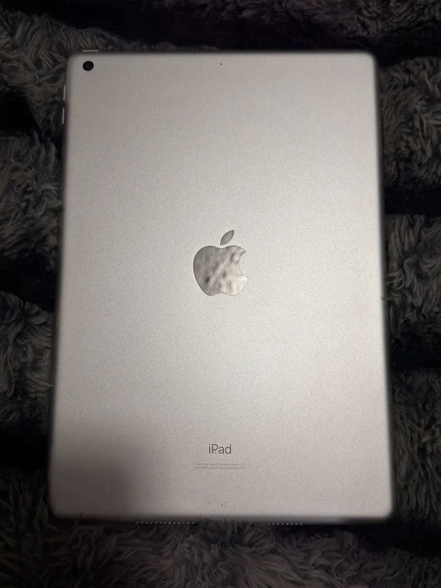 Apple IPad 7th Gen 32gb WiFi