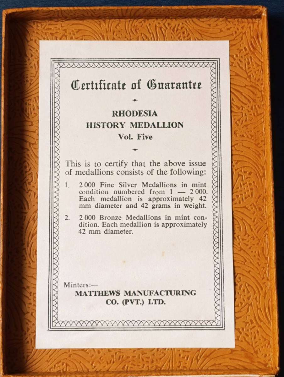 Rhodesian History ( Volume 5) Bronze Medalion   SCARCE!