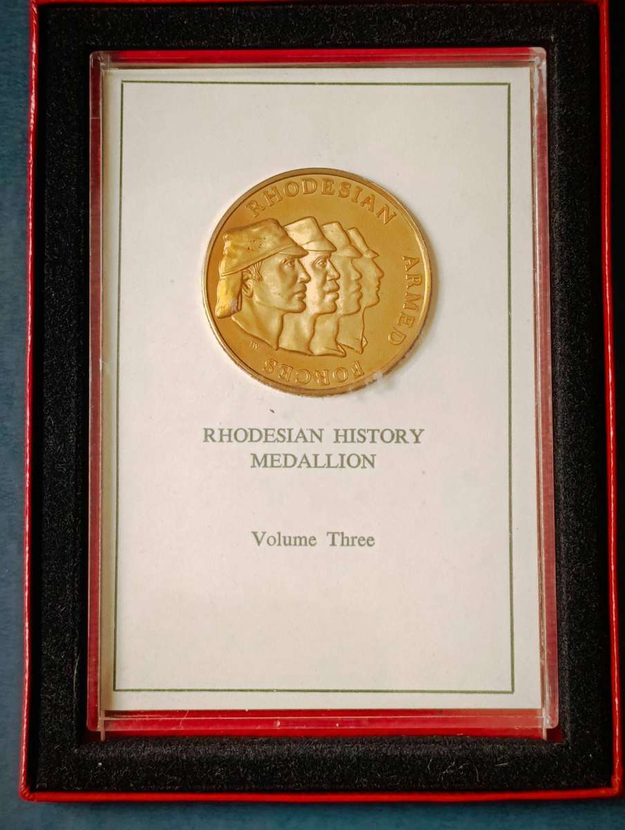 Rhodesian History  Bronze Medalion   SCARCE!