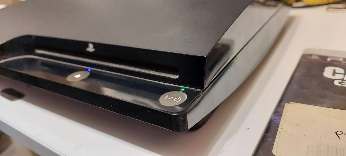 Playstation 3 Console + 6 Games