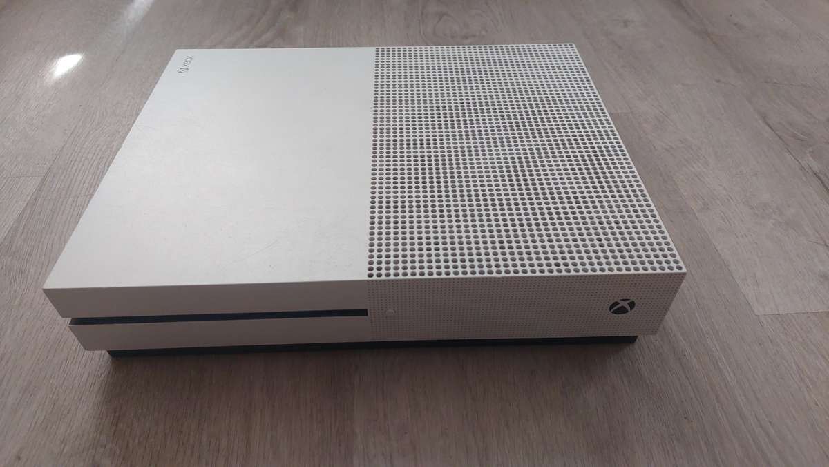Xbox 1 S