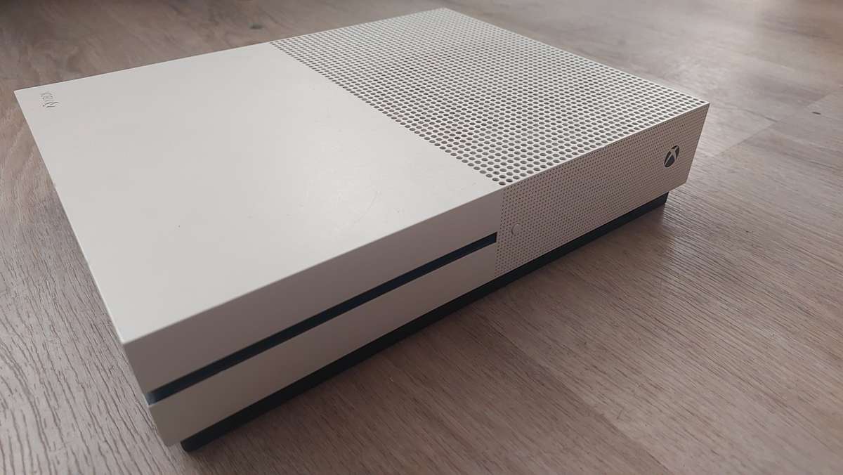 Xbox 1 S