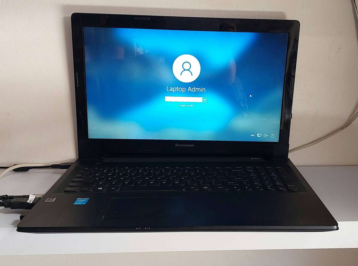 Lenovo i3 Laptop + Charger