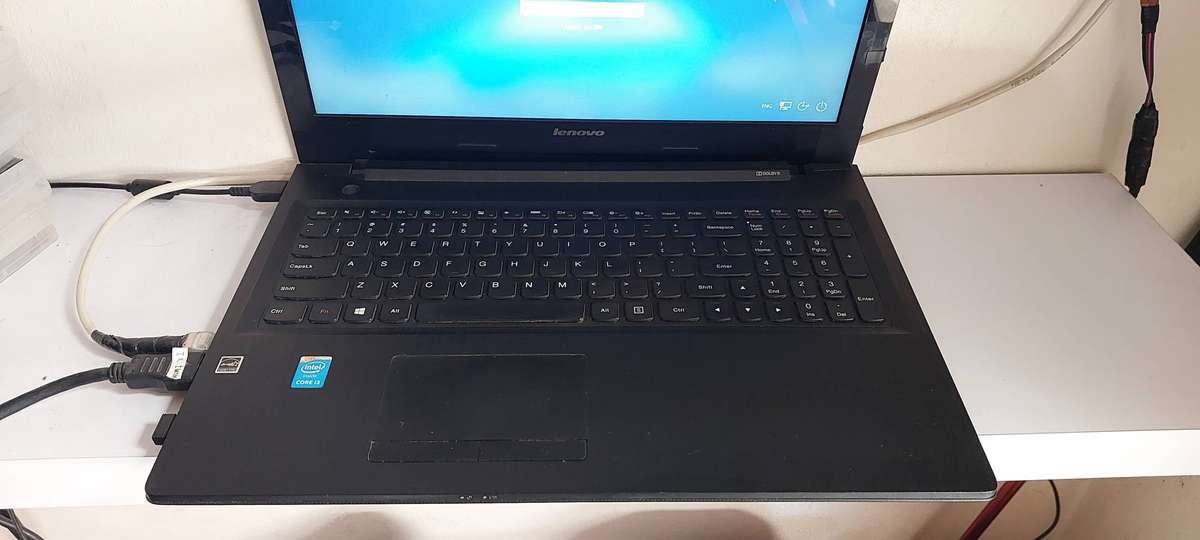 Lenovo i3 Laptop + Charger