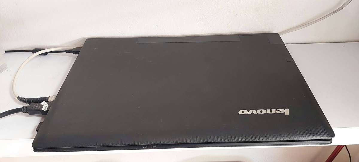 Lenovo i3 Laptop + Charger