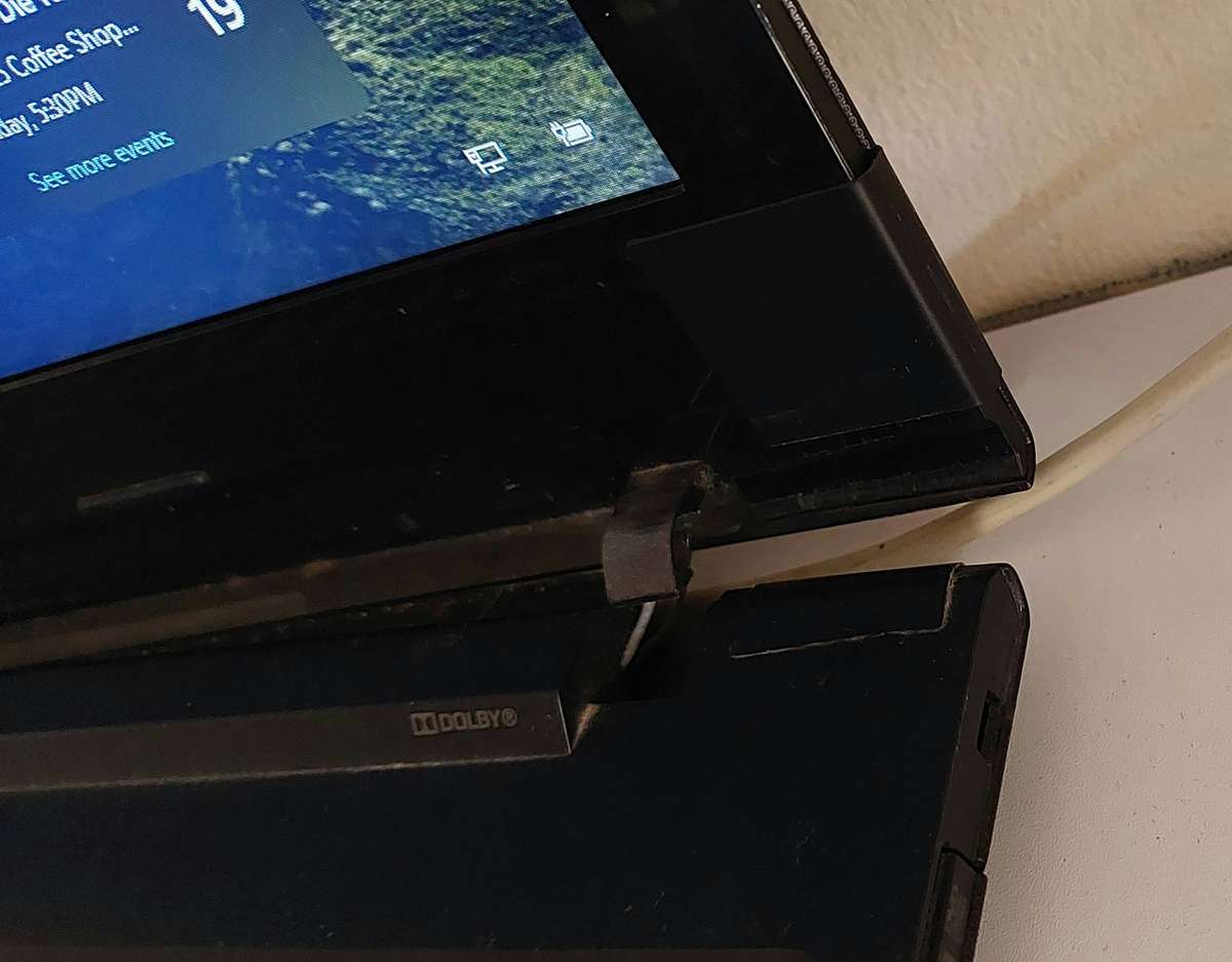 Lenovo i3 Laptop + Charger