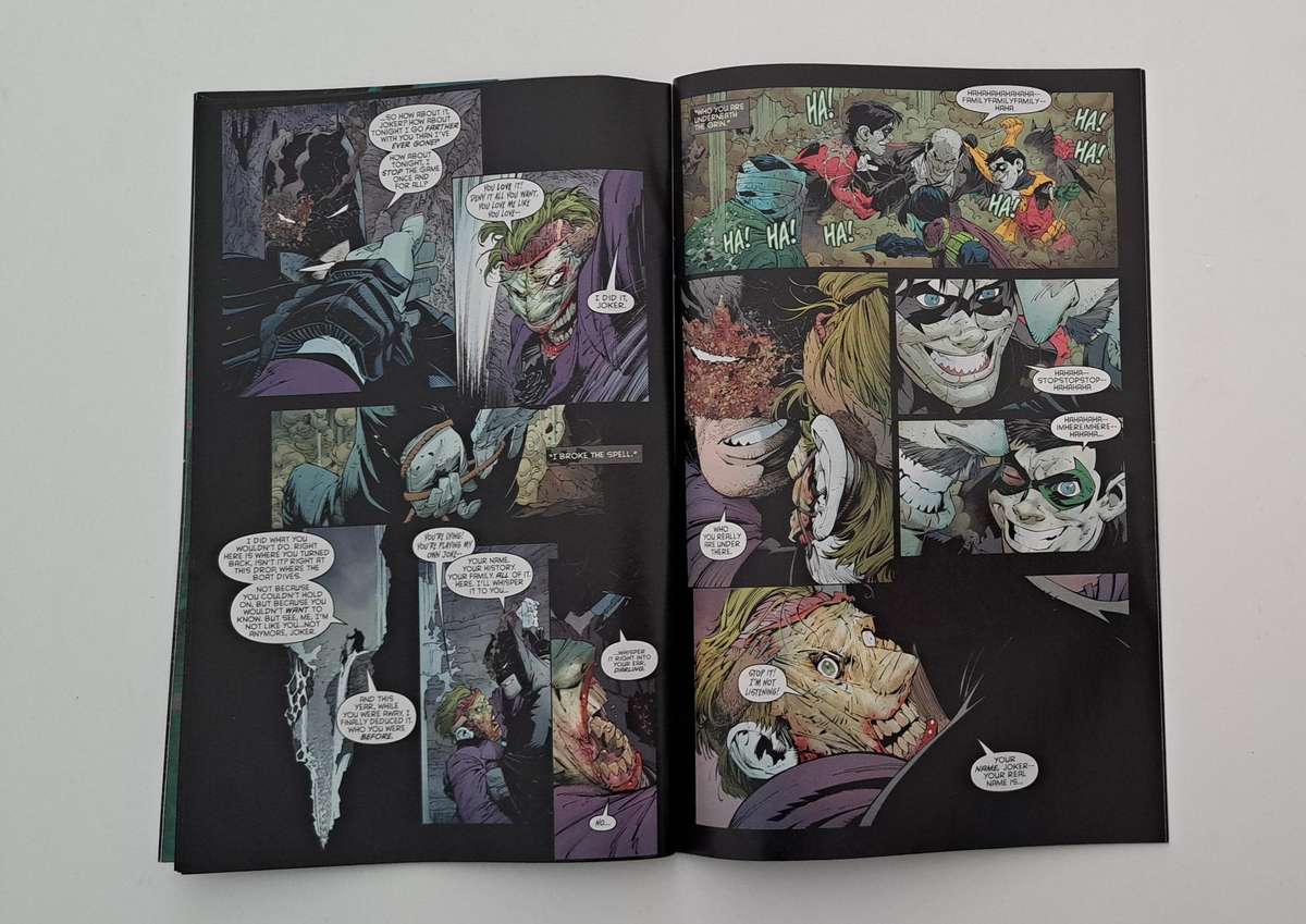 DC comic books - Batman (2011 2nd Series) #17A rare old collectable