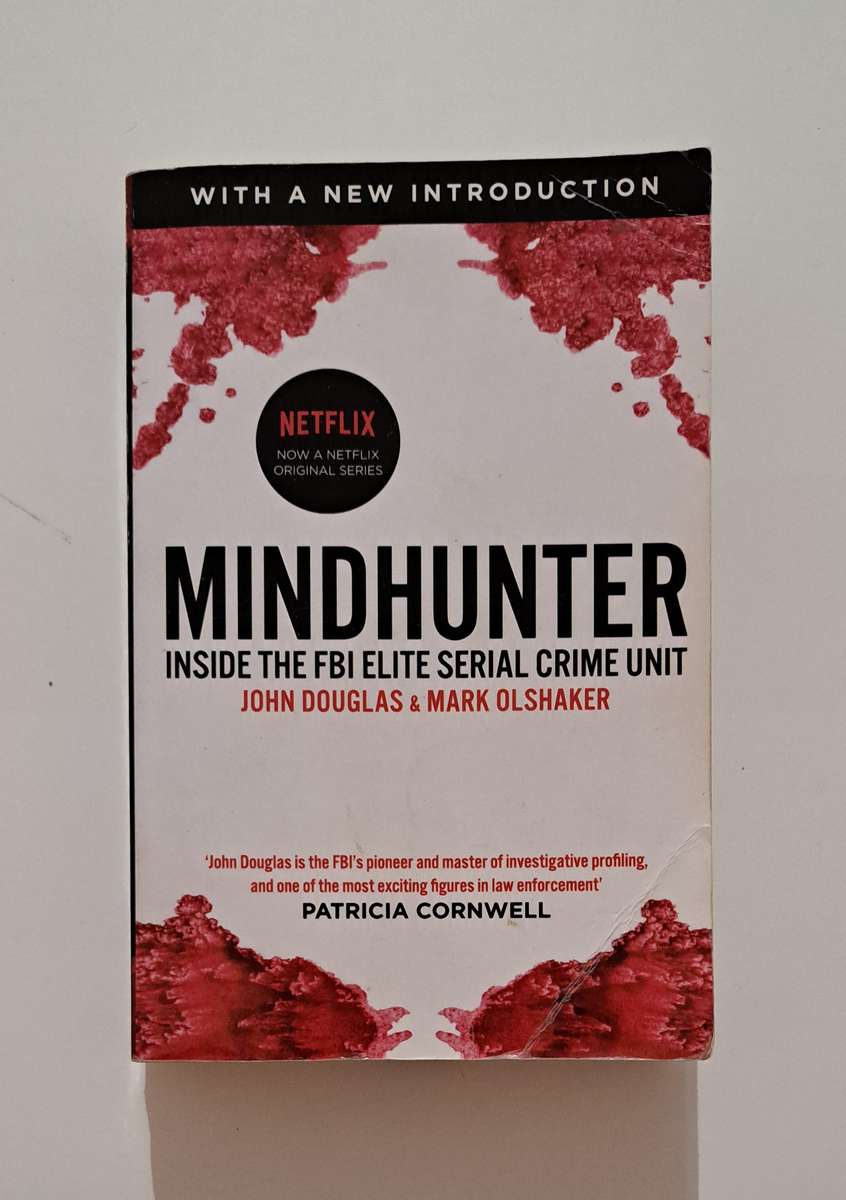 Mindhunter Inside The FBI Elite Serial Crime Unit By Patricia Cornwell Netflix TV show true crime