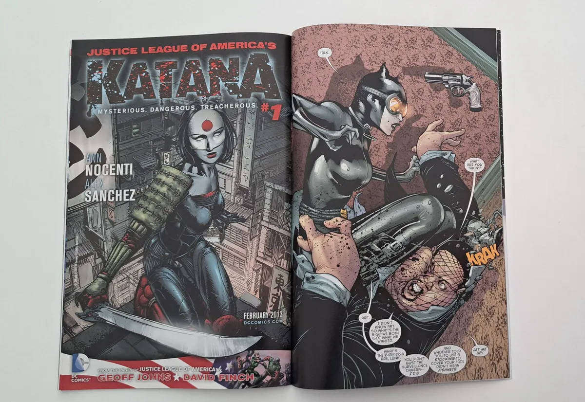 DC comic books - Catwoman (2011 4th Series) #17 rare old collectable