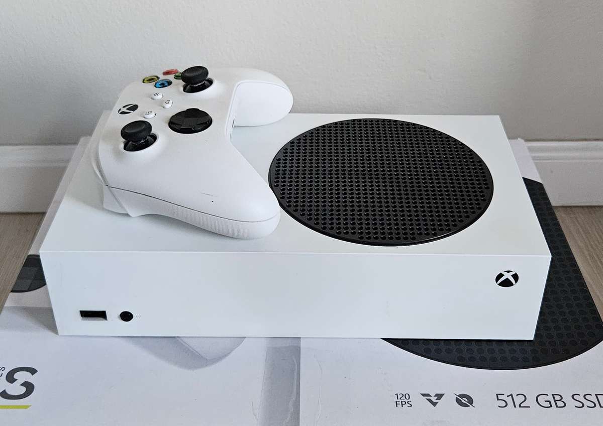 Xbox Series S 512GB SSD - Digital Console