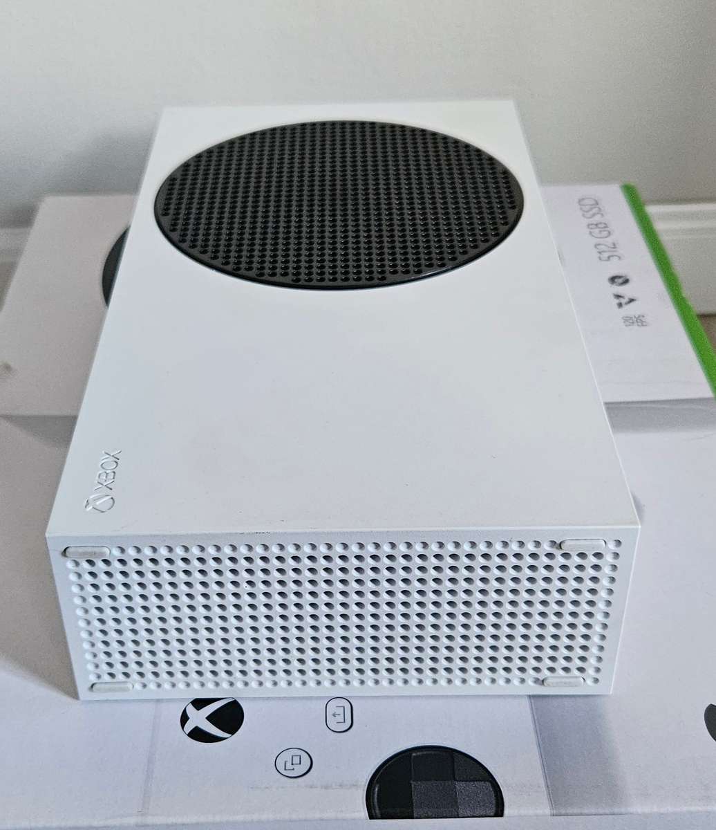 Xbox Series S 512GB SSD - Digital Console