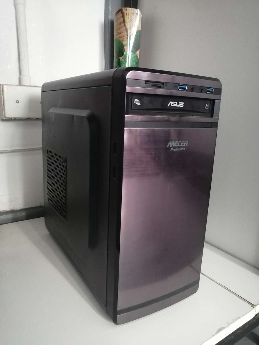 Core i5 9th gen @ upto 4.1Ghz (6 Cores), 8GB DDR4 2666Mhz, 1 TB hardrive, Win 11 OS