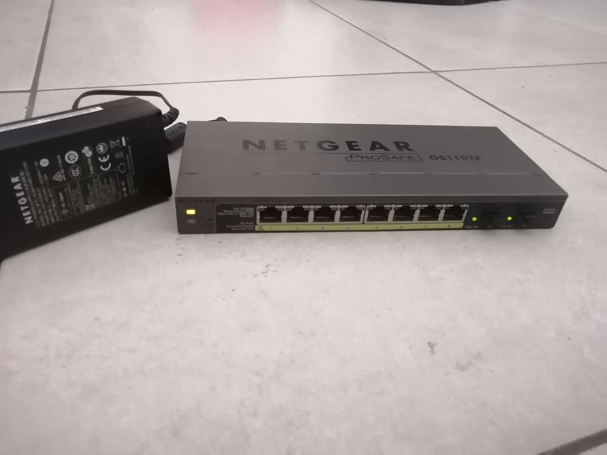 Netgear ProSafe GS110TP 8-Port Gigabit PoE Smart Switch  Reliable & Compact. Tested & working perfe