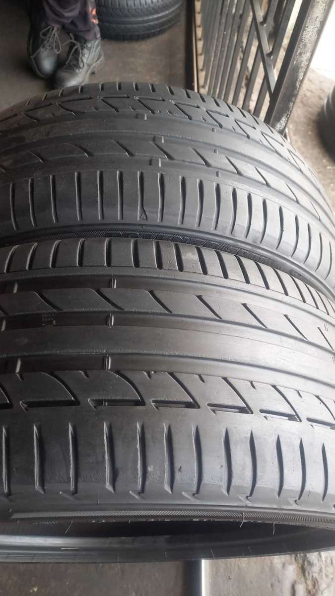 245/40/20  Bridgestone Potenza Runflat Tyres. 70% life