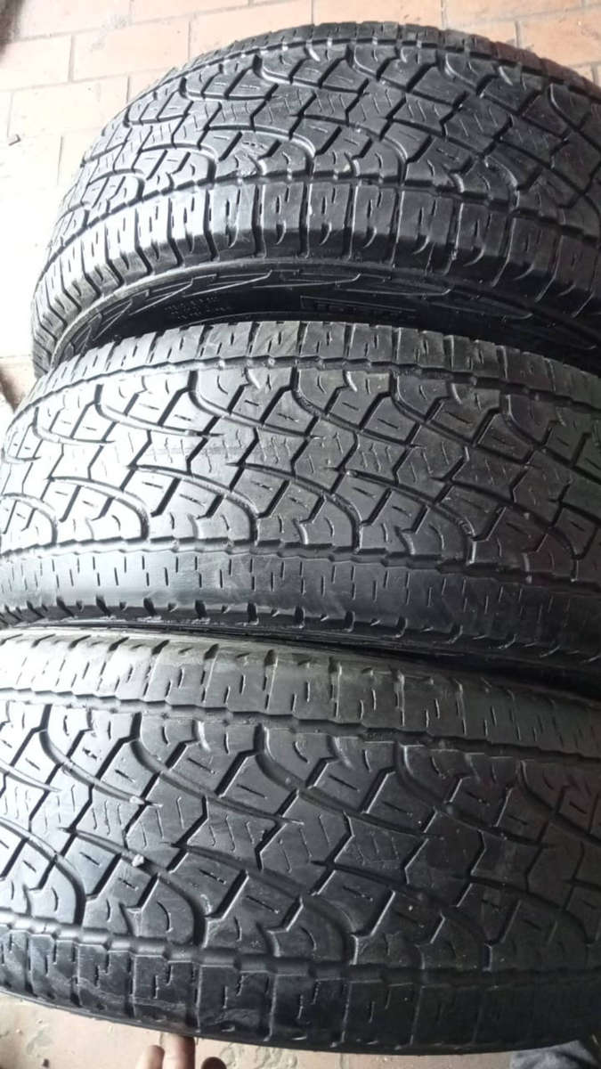 235/65/17  Pirelli Scorpoin ATR fairly used tyres