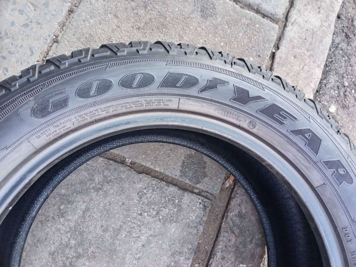 255/55/19 × 4 Goodyear Wranglar AT used tyres