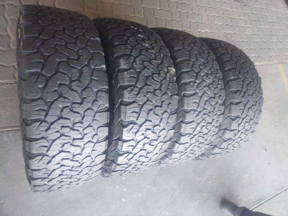 265/65/17 x 4 BF Goodrich AT. 65% life