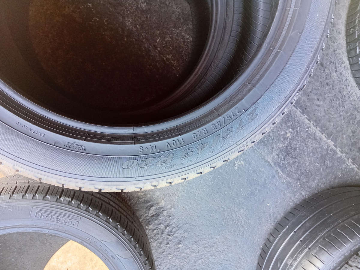 275/45/20 × 2 Pirelli Scorpoin Verde. 80% life